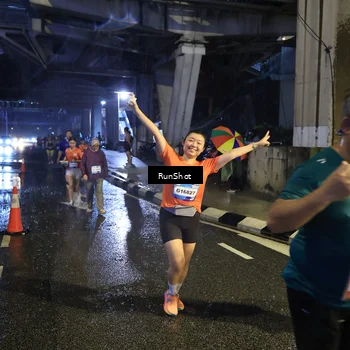 Runner Photo 7917311