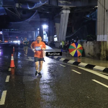 Runner Photo 7917316