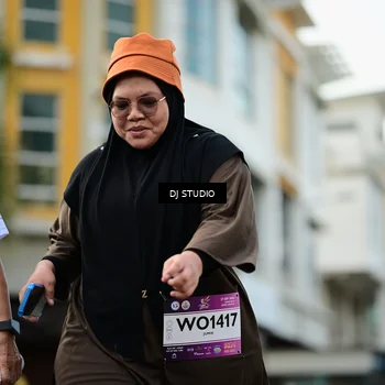 Runner Photo 7917324