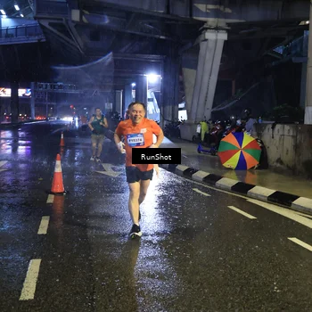 Runner Photo 7917345