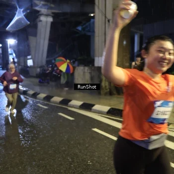 Runner Photo 7917348