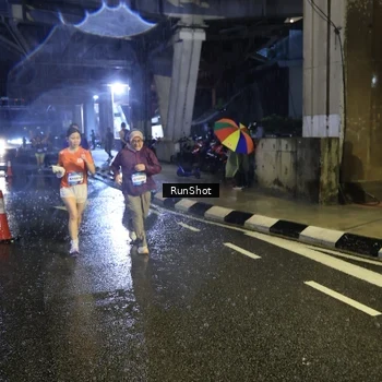 Runner Photo 7917354