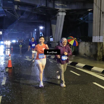 Runner Photo 7917374