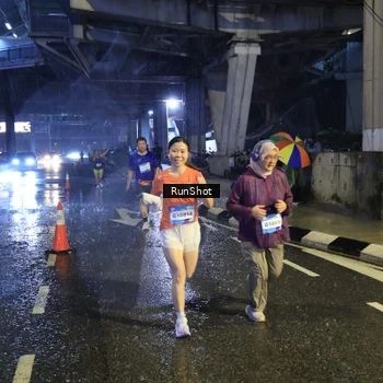 Runner Photo 7917379