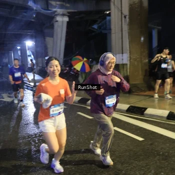 Runner Photo 7917390