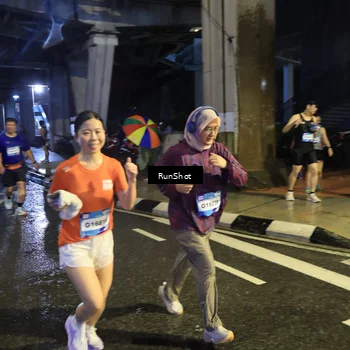 Runner Photo 7917392