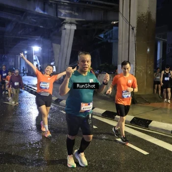 Runner Photo 7917398
