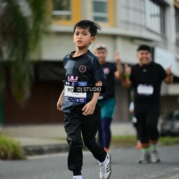 Runner Photo 7917404