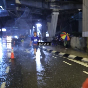 Runner Photo 7917406