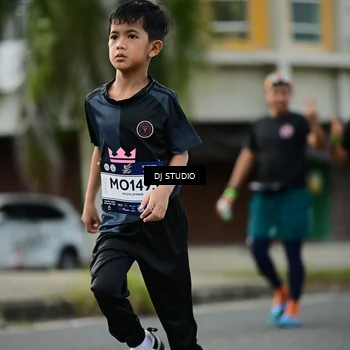 Runner Photo 7917421