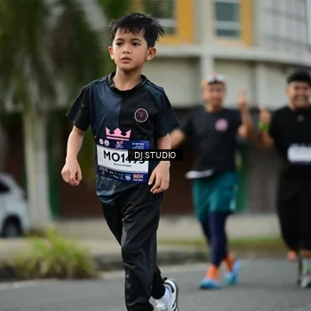 Runner Photo 7917422