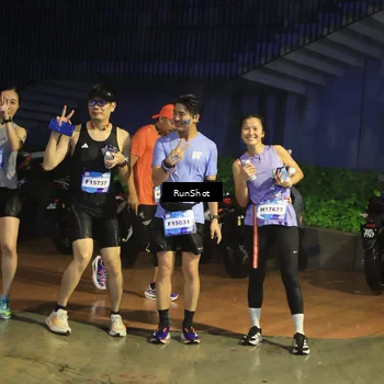 Runner Photo 7917428