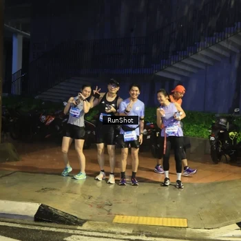 Runner Photo 7917442