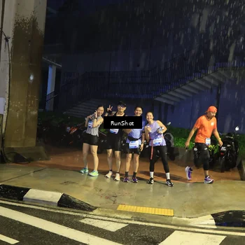 Runner Photo 7917453