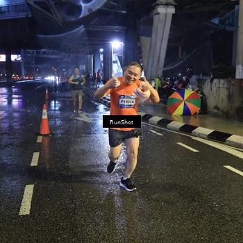 Runner Photo 7917498