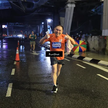 Runner Photo 7917523