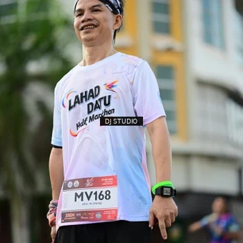 Runner Photo 7917536