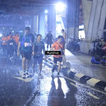 Runner Photo 7917564