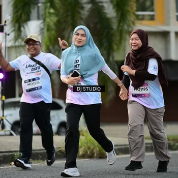 Runner Photo 7917592