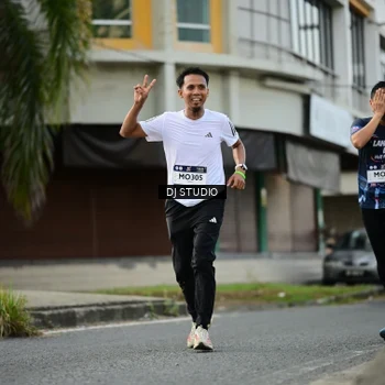 Runner Photo 7917608