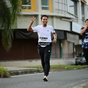 Runner Photo 7917611