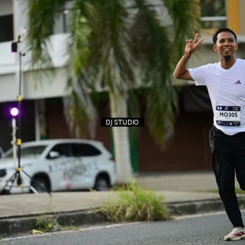 Runner Photo 7917626