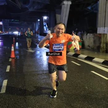 Runner Photo 7917632