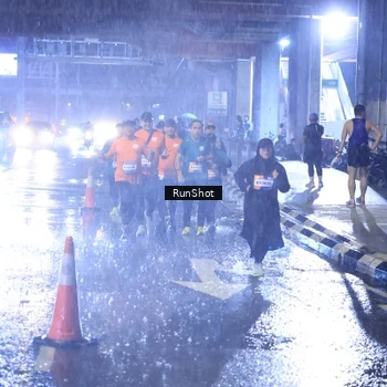Runner Photo 7917642