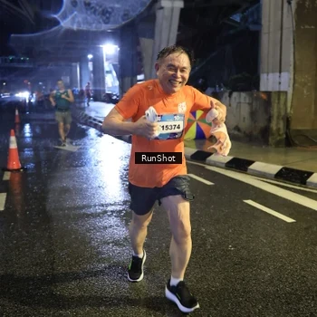 Runner Photo 7917684