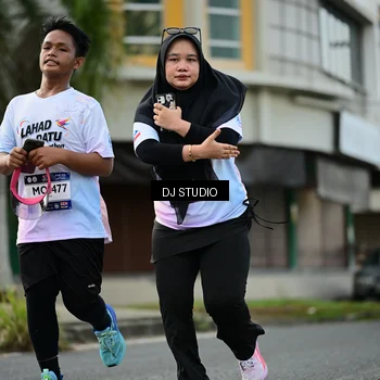 Runner Photo 7917698