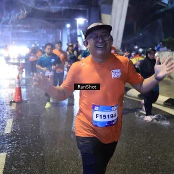 Runner Photo 7917732