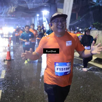Runner Photo 7917737
