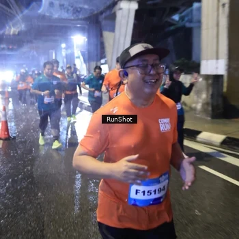 Runner Photo 7917747