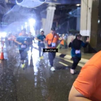 Runner Photo 7917755