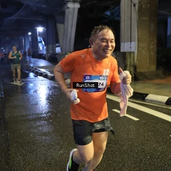 Runner Photo 7917756