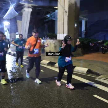 Runner Photo 7917771