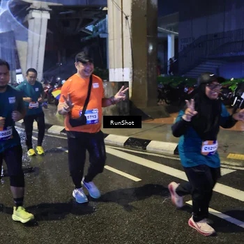Runner Photo 7917790
