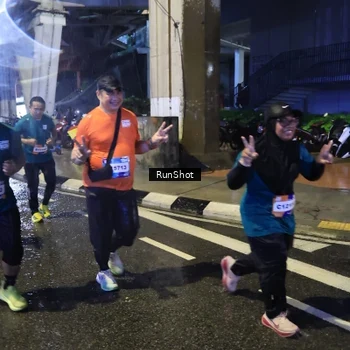 Runner Photo 7917791