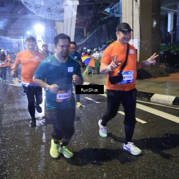Runner Photo 7917793