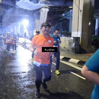 Runner Photo 7917821