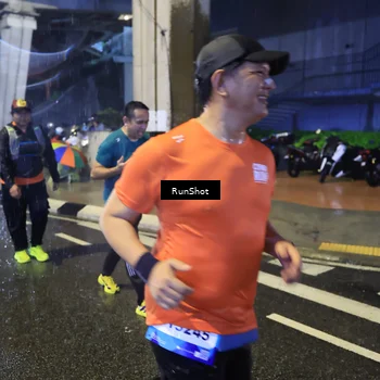 Runner Photo 7917836