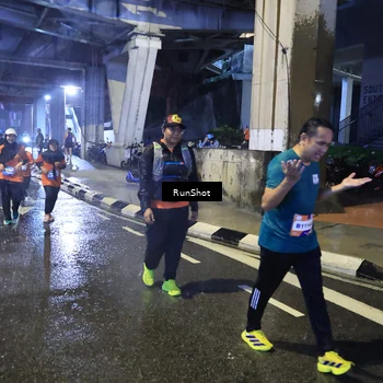 Runner Photo 7917848