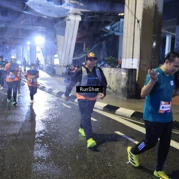 Runner Photo 7917855