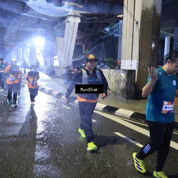 Runner Photo 7917858