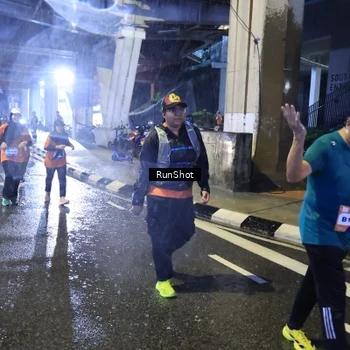Runner Photo 7917859