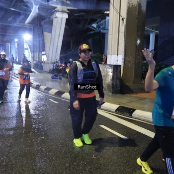 Runner Photo 7917864