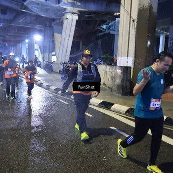 Runner Photo 7917893
