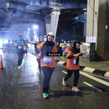 Runner Photo 7917900