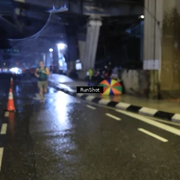 Runner Photo 7917916