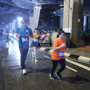 Runner Photo 7917946